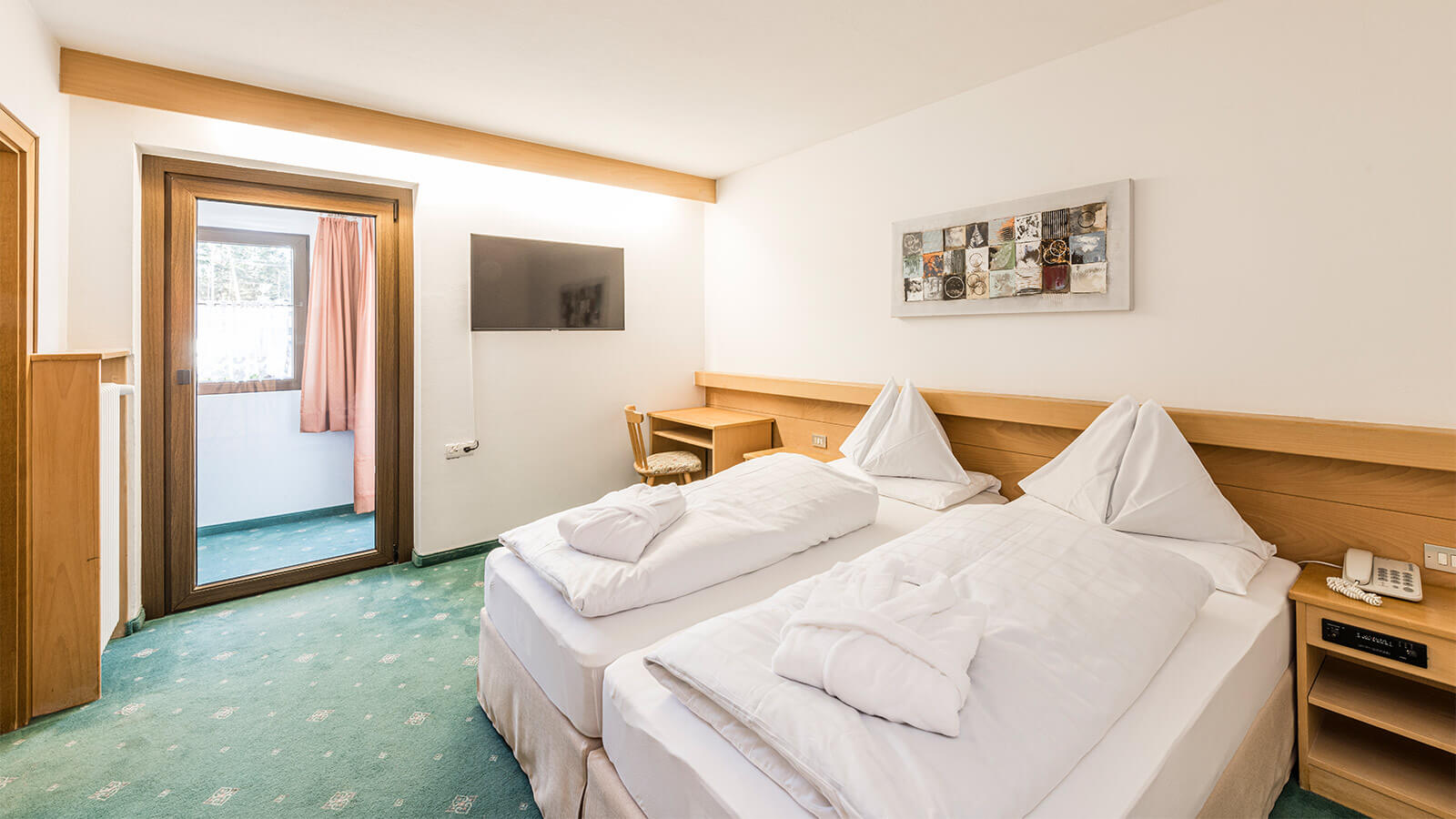 Family room Golf room